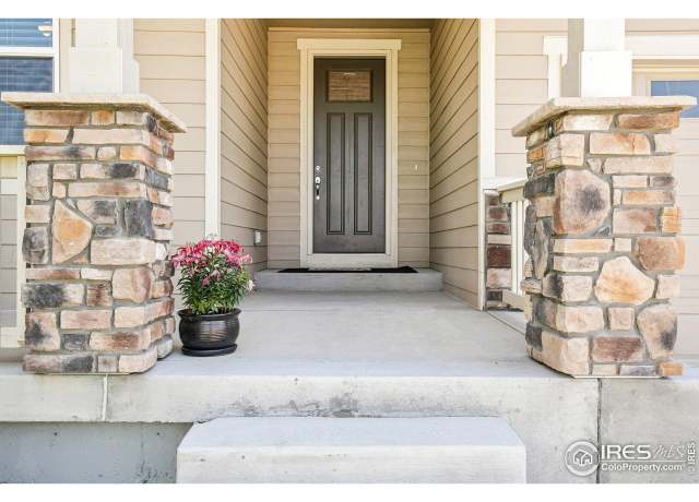 Property at 1471 Sabin Ct, Berthoud, CO 80513, 5 beds, 4 baths