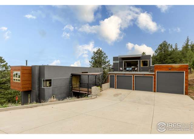 Property at 1440 Reed Ranch Rd, Boulder, CO 80302, 2 beds, 2.5 baths