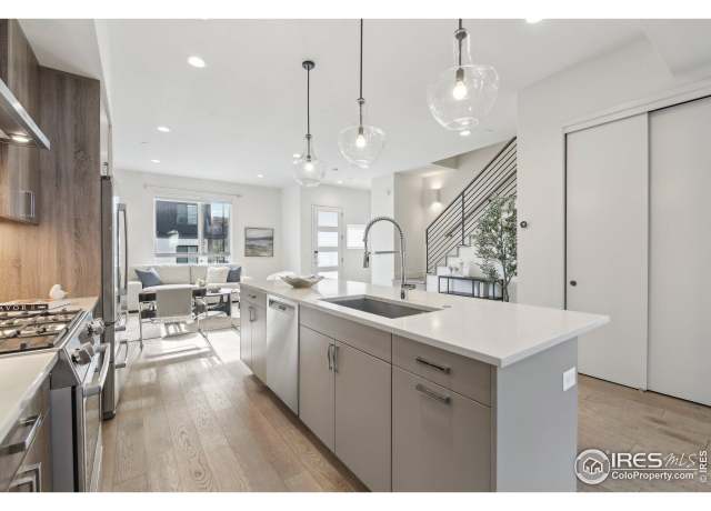 Property at 2909 32nd St, Boulder, CO 80301, 3 beds, 2.5 baths