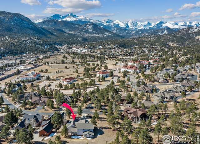 Property at 680 Findley Ct, Estes Park, CO 80517, 4 beds, 2.5 baths