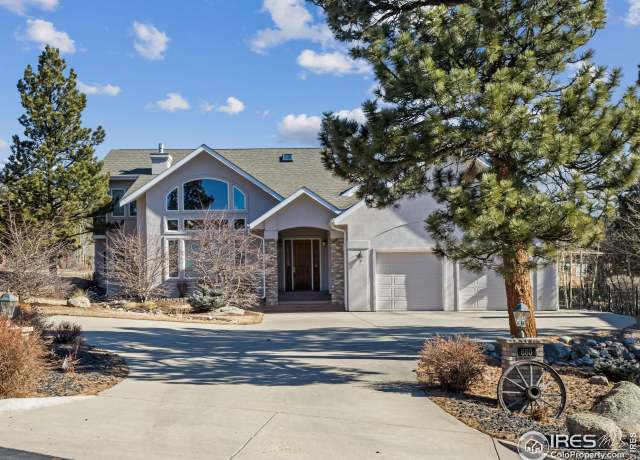 Property at 680 Findley Ct, Estes Park, CO 80517, 4 beds, 2.5 baths