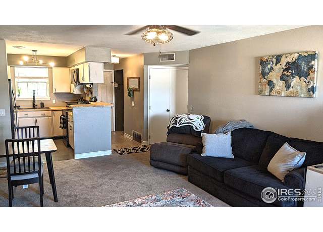 Property at 2660 E Otero Pl #7, Centennial, CO 80122, 2 beds, 2 baths