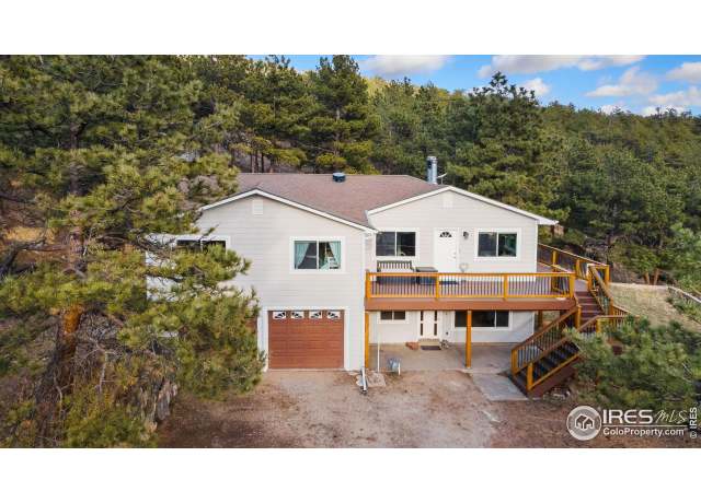 Property at 230 Green Mountain Dr, Loveland, CO 80537, 4 beds, 3 baths
