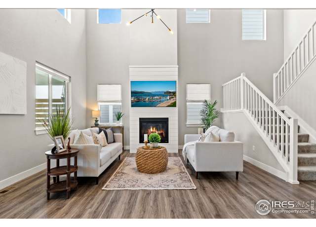 Property at 1923 High Plains Dr, Longmont, CO 80503, 4 beds, 3.5 baths