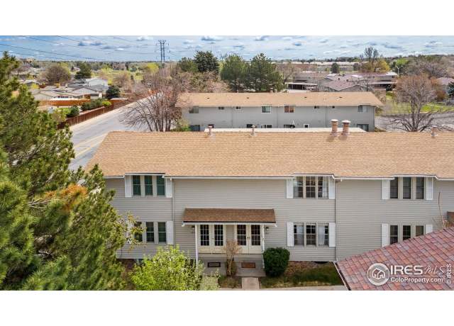 Property at 1915 S Oakland Way, Aurora, CO 80014, 3 beds, 2 baths