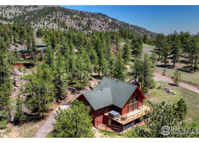 Property at 40 Hopi Ct, Lyons, CO 80540, 3 beds, 2.5 baths