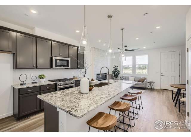 Property at 2729 Bear Springs Cir, Longmont, CO 80503, 3 beds, 2.5 baths