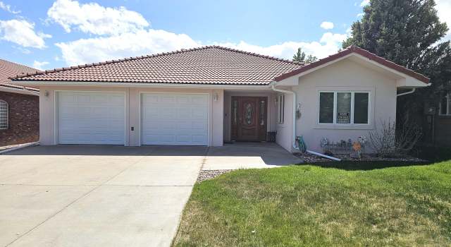 Photo of 107 Fairway Ln, Fort Morgan, CO 80701