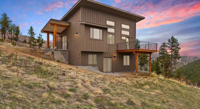 Photo of 450 Melvina Hill Rd, Boulder, CO 80302