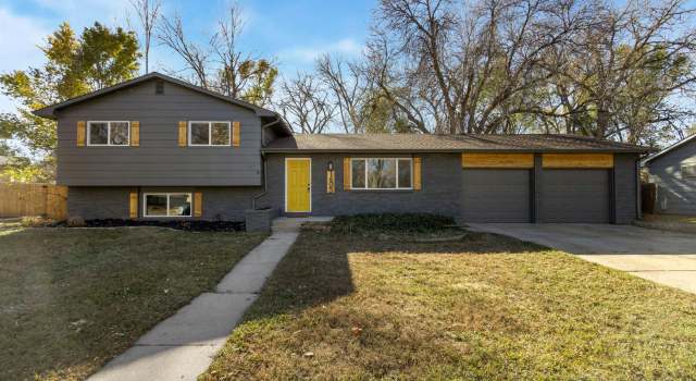 Photo of 1605 Lakeridge Ct, Fort Collins, CO 80521