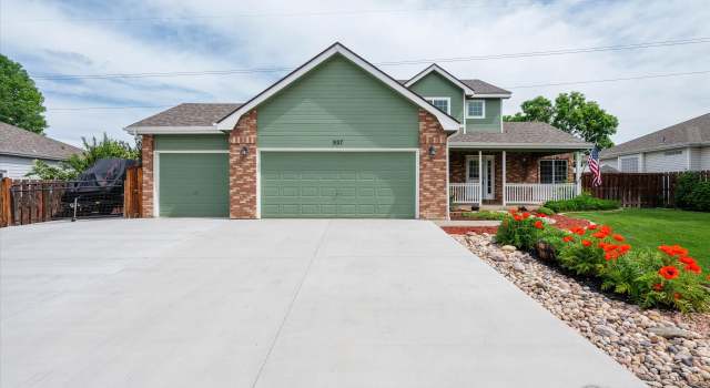 Photo of 927 Wisteria Dr, Loveland, CO 80538
