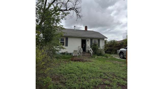 Photo of 32 E Rogers Rd, Longmont, CO 80501