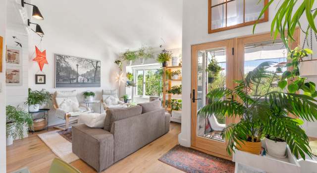 Photo of 2201 Pearl St #202, Boulder, CO 80302
