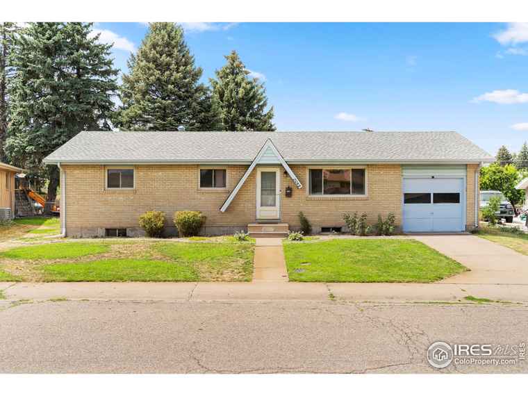 Photo of 2043 26th St Rd Greeley, CO 80631