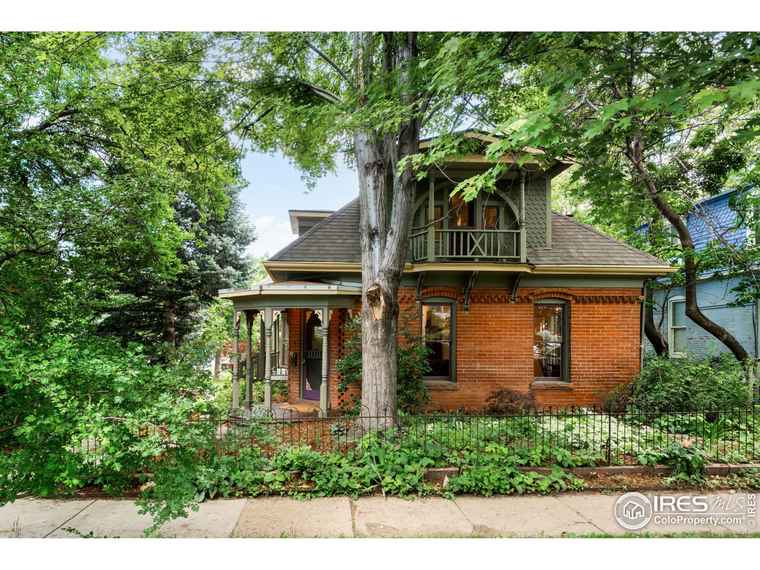 Photo of 446 Pearl St Boulder, CO 80302