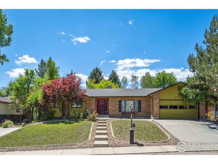 Photo of 2513 Lanyon Dr Longmont, CO 80503
