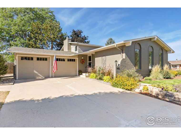 Photo of 1455 Hilltop Dr Longmont, CO 80504