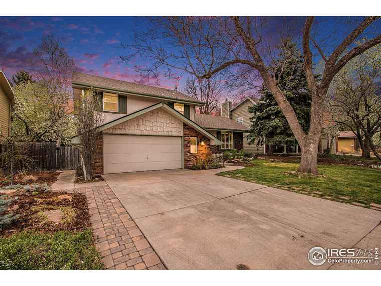 Photo of 2424 Creekwood Dr Fort Collins, CO 80525