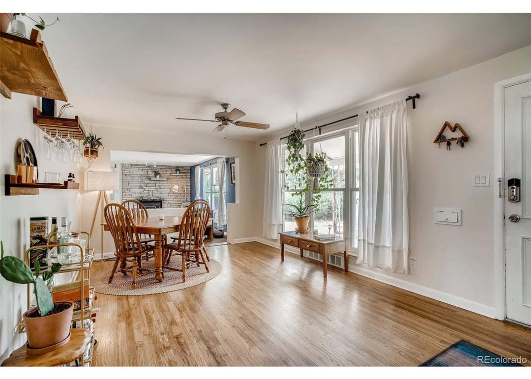 8105 W 16th Pl, Lakewood, CO 80214
