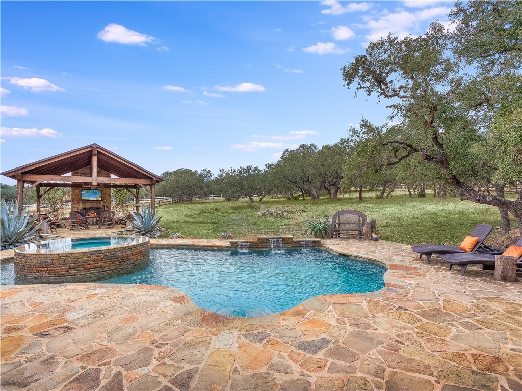 362 Ranchers Club Ln, Driftwood, TX 78619 | MLS# 3945163 | Redfin