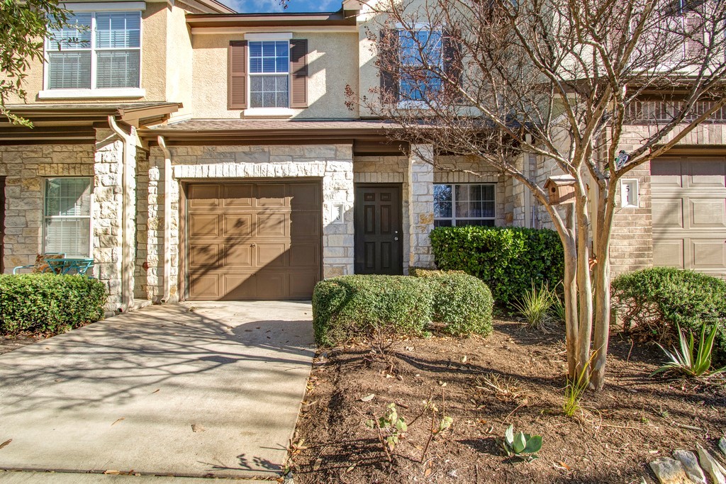 1900 Little Elm Trail