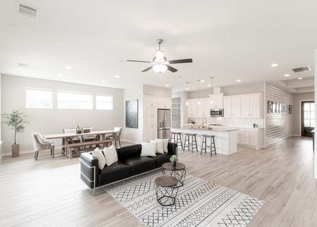 Property at 716 Dayridge Dr, Dripping Springs, TX 78620, 3 beds, 2.5 baths