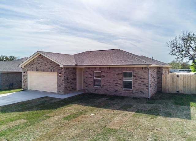 Property at 913 Blane Circle Cir, Lampasas, TX 76550, 3 beds, 2 baths
