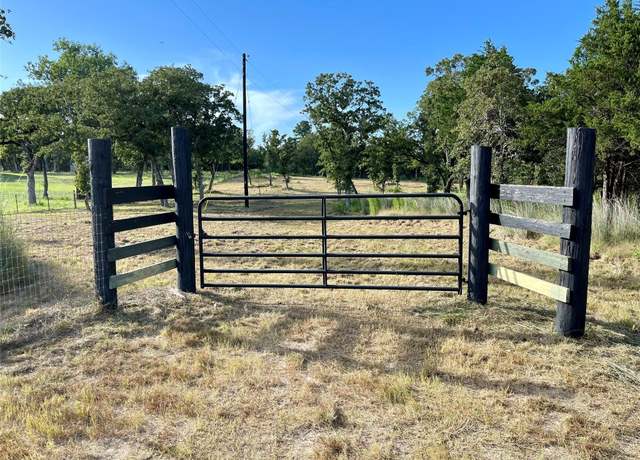 Property at 1513 County Road C Rd, Lexington, TX 78947
