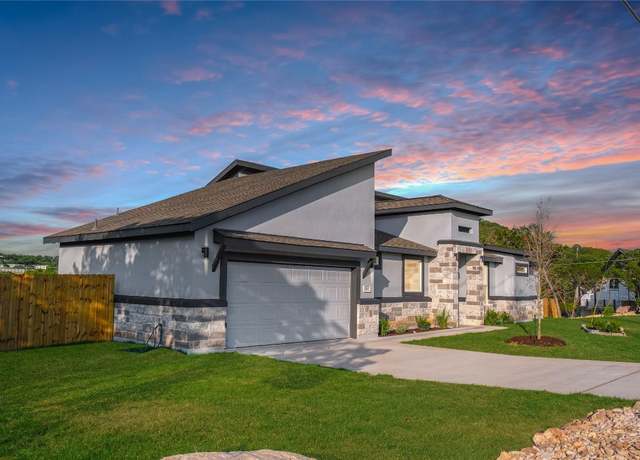 Property at 20612 Paseo De Vaca Dr, Lago Vista, TX 78645, 3 beds, 2.5 baths