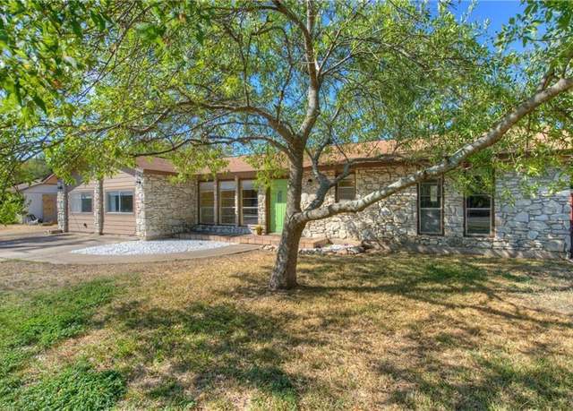 Property at 1811 Lone Oak Dr, Leander, TX 78641, 4 beds, 3 baths