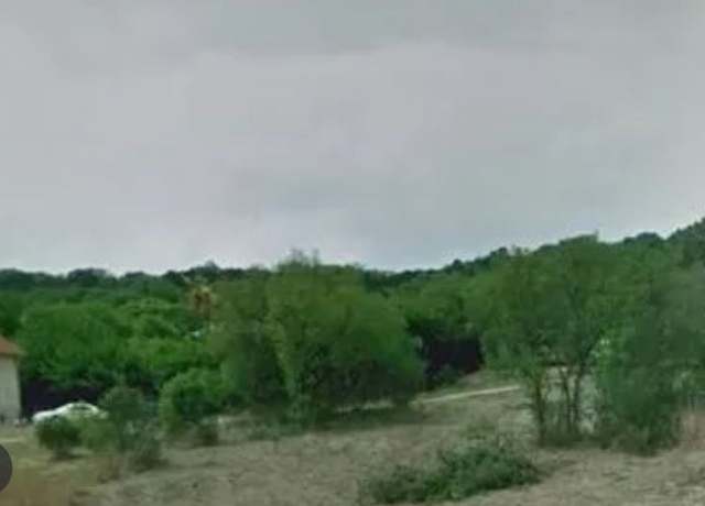 Property at 11002 Elm St, Jonestown, TX 78645