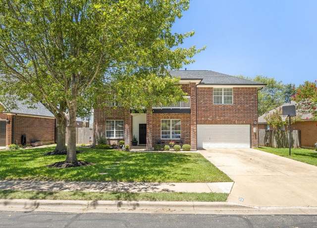 Property at 709 Belmont Dr, Georgetown, TX 78626, 4 beds, 3.5 baths