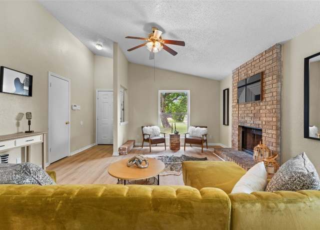 Property at 2210 Carousel Dr, Killeen, TX 76543, 3 beds, 2 baths