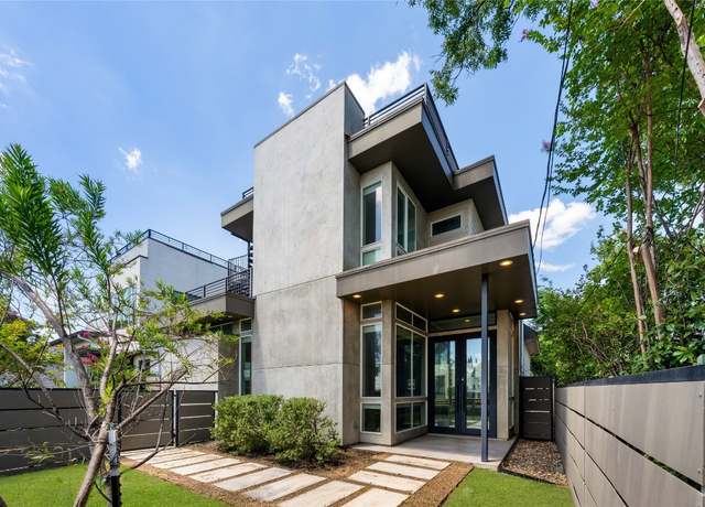 Property at 2004 E 8th St, Austin, TX 78702, 3 beds, 2.5 baths