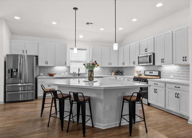 Property at 8312 Chrysler Bnd, Austin, TX 78744, 3 beds, 2 baths