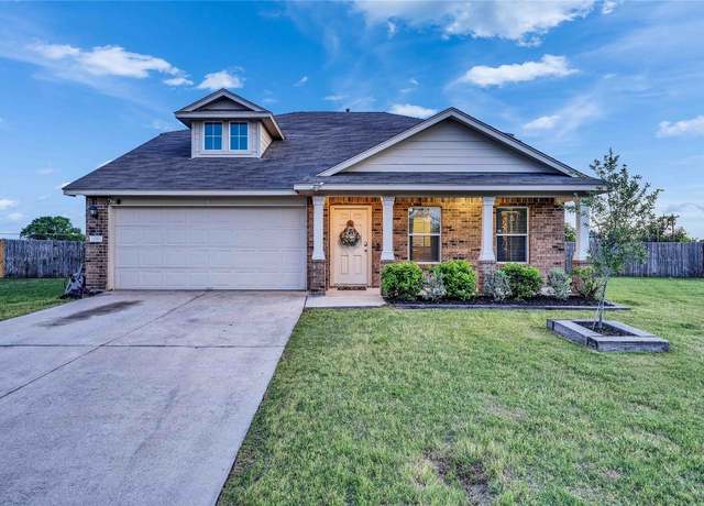 Property at 411 S Hunting Lodge Ln, Bastrop, TX 78602, 4 beds, 2.5 baths
