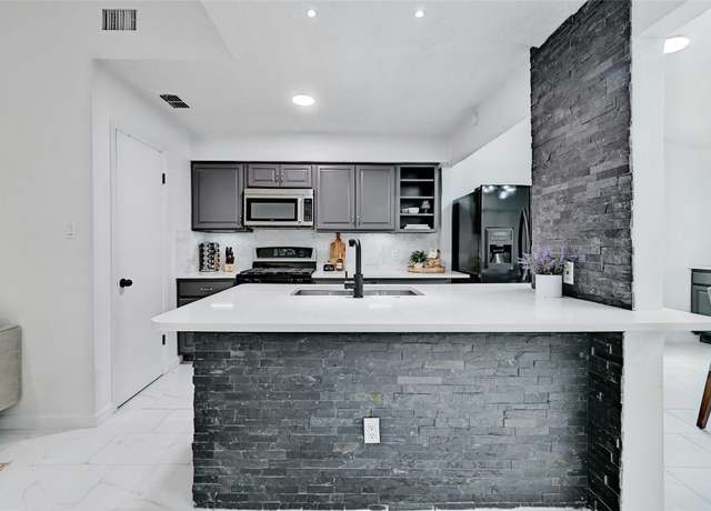 Property at 7007 Carwill Dr, Austin, TX 78724, 4 beds, 2 baths