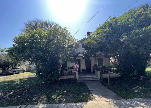 Property at 606 S Chestnut St, Lampasas, TX 76550, 2 beds, 1 bath