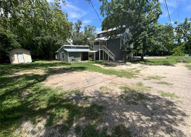 Property at 2704 Palomino Dr, Austin, TX 78733, 3 beds, 1 bath
