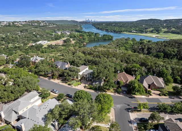 Property at 5503 Courtyard Dr, Austin, TX 78731, 3 beds, 3.5 baths