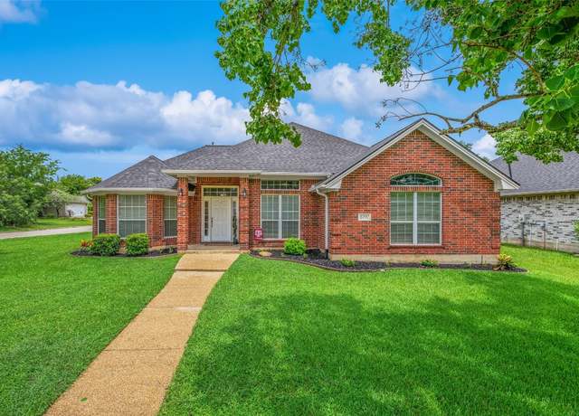 Property at 6201 Cromwell Ct, Bryan, TX 77802, 4 beds, 2.5 baths