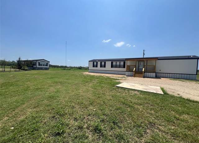 Property at 325 Lytton Ln, Dale, TX 78616, 5 beds, 4 baths