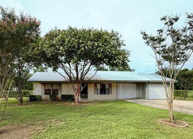 Property at 1313 Southpoint Dr, San Marcos, TX 78666, 3 beds, 2.5 baths