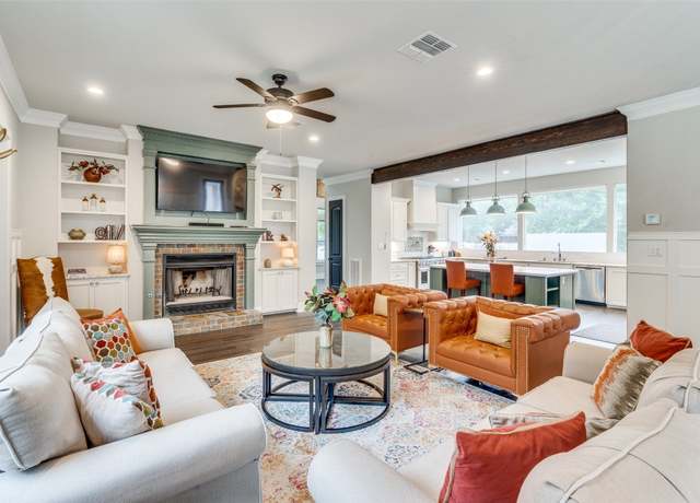 Property at 911 Farm St, Bastrop, TX 78602, 4 beds, 3.5 baths