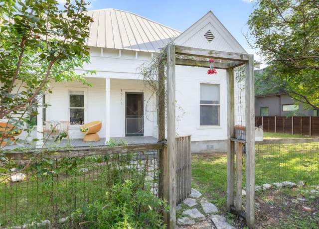 Property at 1211 E 13th St, Austin, TX 78702, 2 beds, 1 bath
