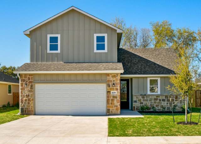Property at 109 Callie St, Smithville, TX 78957, 4 beds, 2.5 baths