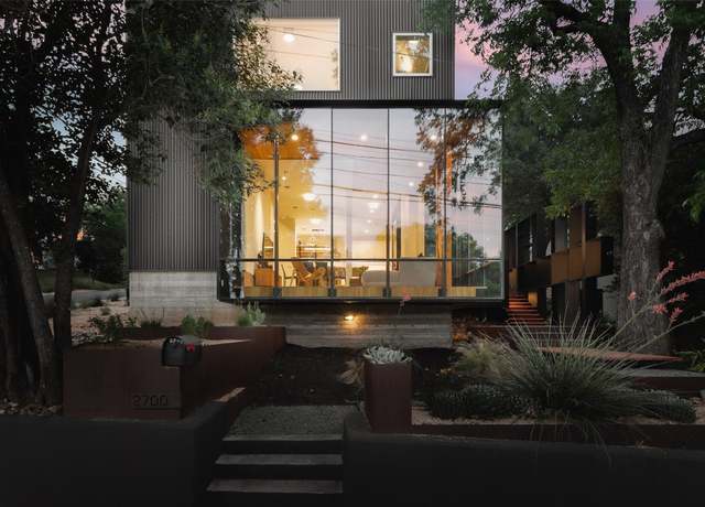 Property at 2700 E 12th St, Austin, TX 78702, 3 beds, 2.5 baths
