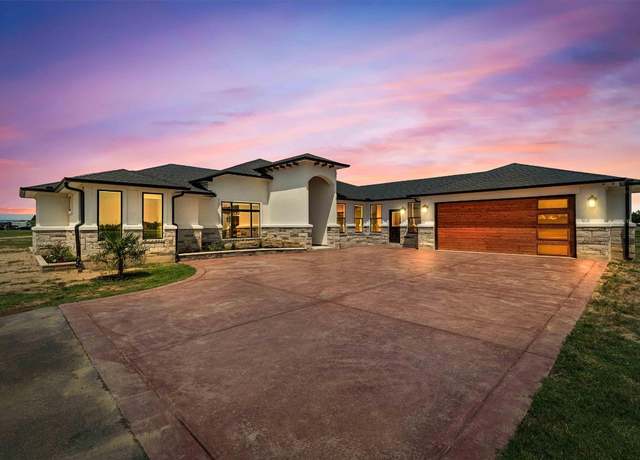 Property at 178 Balch Rd, Elgin, TX 78621, 4 beds, 4 baths
