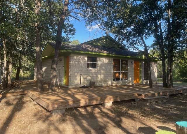 Property at 309 Stolle Ln, Flatonia, TX 78941, 2 beds, 1 bath