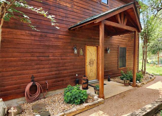 Property at 601 Echo Dr, Spicewood, TX 78669, 3 beds, 2 baths
